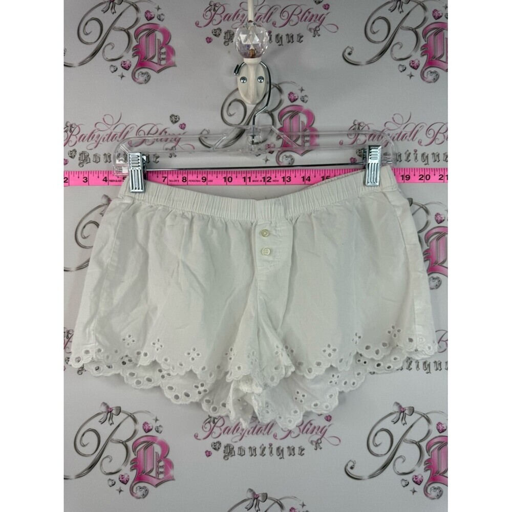 Old Navy shorts lace look buttons White Eyelet Scallop Hem Lounge Shorts